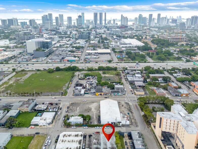 More Photos Of 2320-2326 NW 7th Ct, Miami Warehouse For Lease