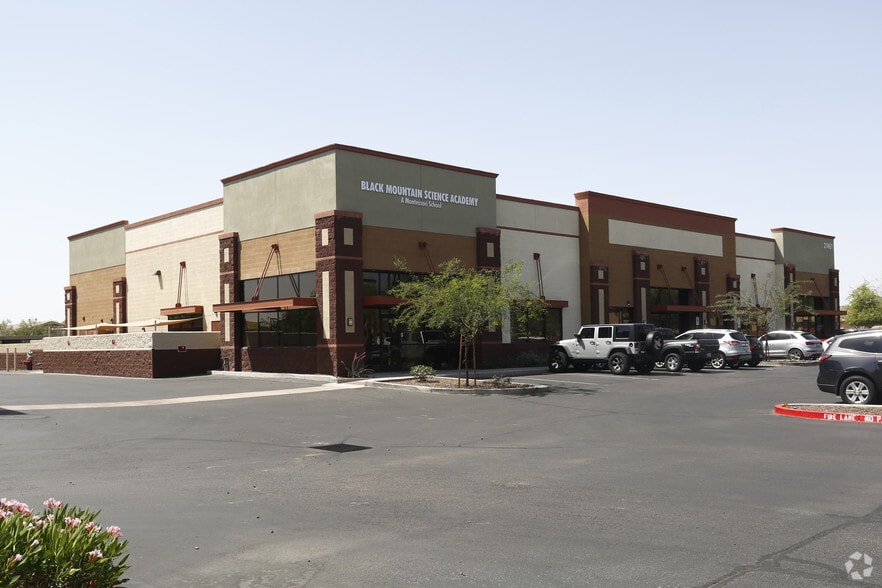 Primary Photo Of 21461 N 78th Ave, Peoria Manufacturing For Lease