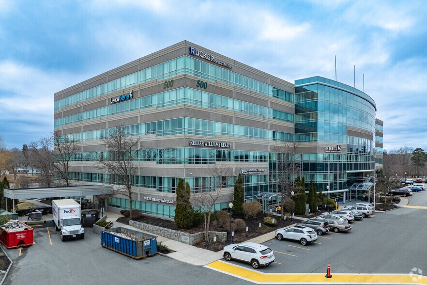 Primary Photo Of 500 Cummings Ctr, Beverly Office For Lease