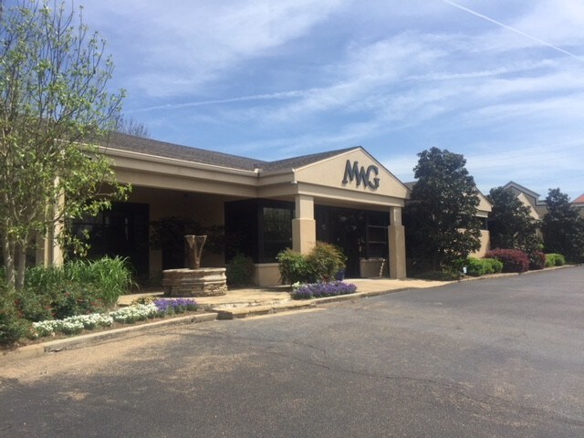 More Photos Of 6040 I-55 N, Jackson Medical For Sale