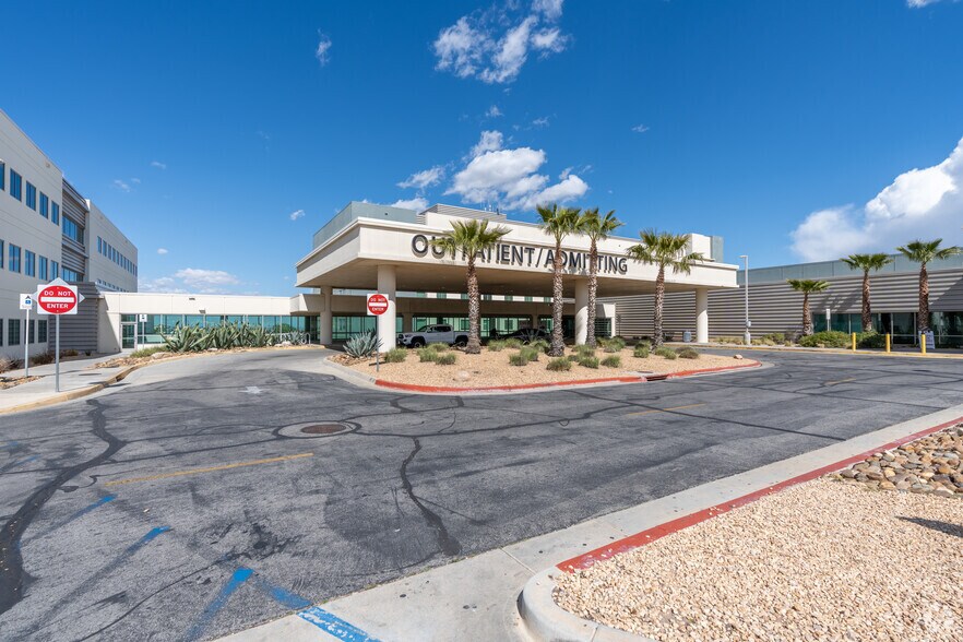 More Photos Of 38660 Medical Center Dr, Palmdale Medical For Lease