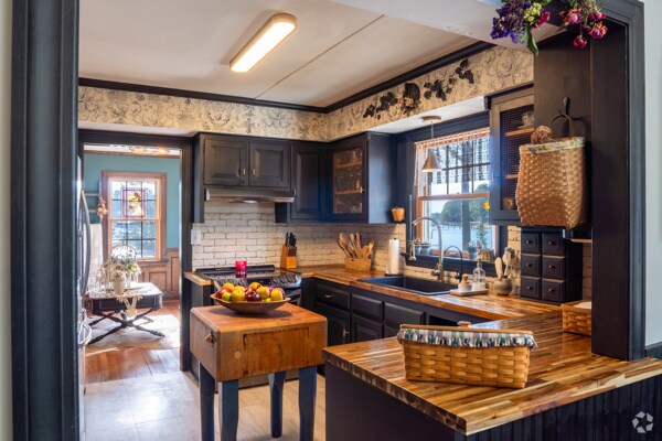 More Photos Of 172 Aldebaran Rd, Mathews Apartments For Sale