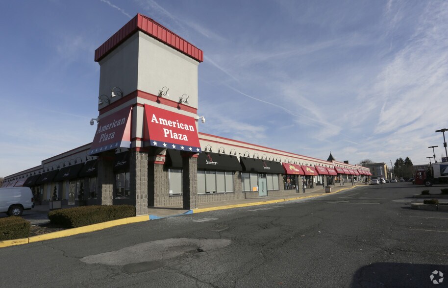 Primary Photo Of 215-241 W Hamilton St, Allentown Unknown For Lease