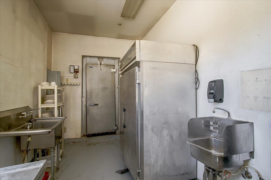 More Photos Of 70226 Jolon Rd, Bradley Restaurant For Sale