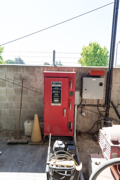 More Photos Of 5980 State Farm Dr, Rohnert Park Distribution For Sale