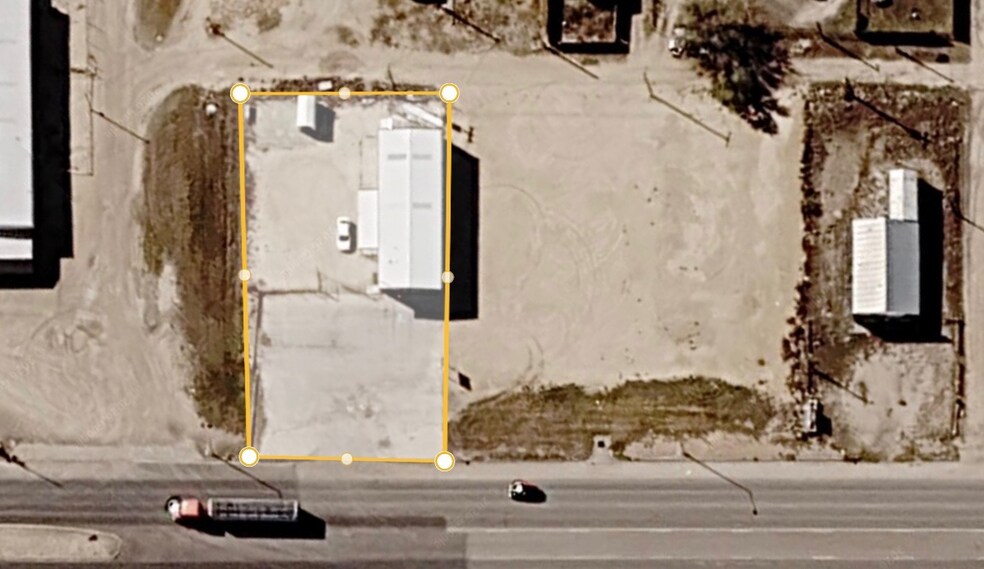 More Photos Of 2330 S Main Ave, Lovington Warehouse For Lease