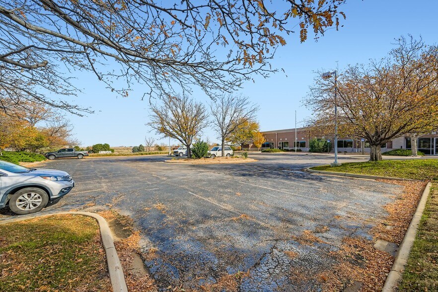 More Photos Of 12577 E Caley Ave, Englewood Office For Sale