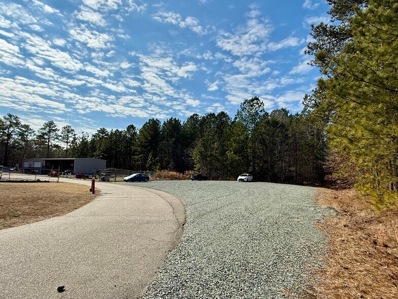 More Photos Of 7718 NC 22 Hwy, Carthage Warehouse For Lease