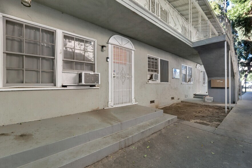More Photos Of 14622 Sylvan St, Van Nuys Apartments For Sale