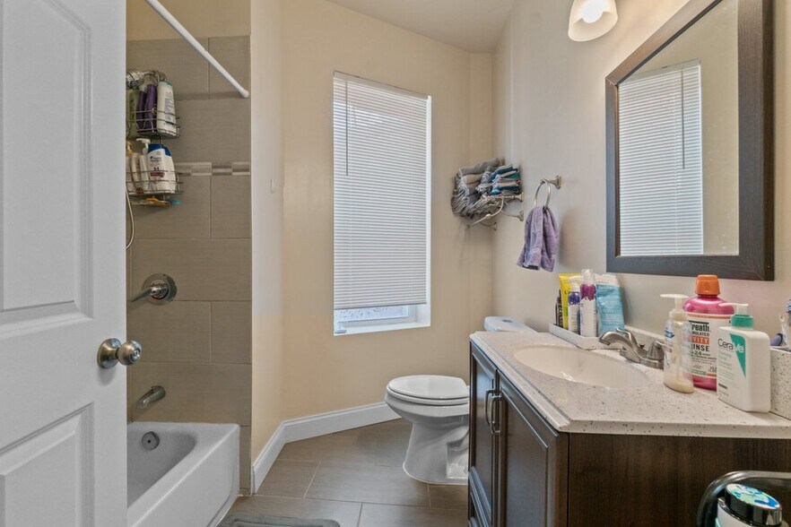 More Photos Of 2740 Saint Paul St, Baltimore Apartments For Sale