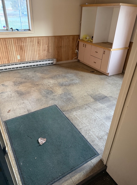 More Photos Of 1801 Hulman St, Terre Haute Industrial For Sale