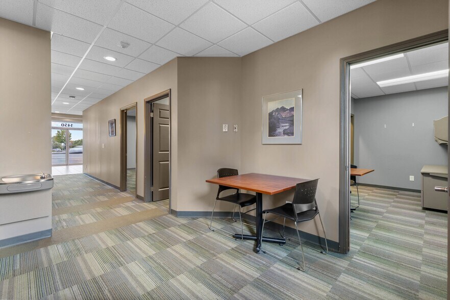 More Photos Of 1450 E Ridge Rd, Rochester Freestanding For Sale