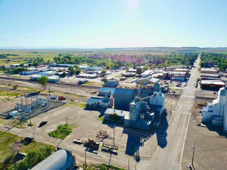 More Photos Of 120 4th Ave SE, Conrad Industrial For Sale