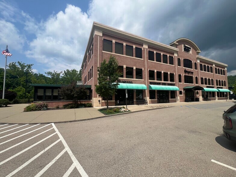 More Photos Of 215 Don Knotts Blvd, Morgantown Office For Lease
