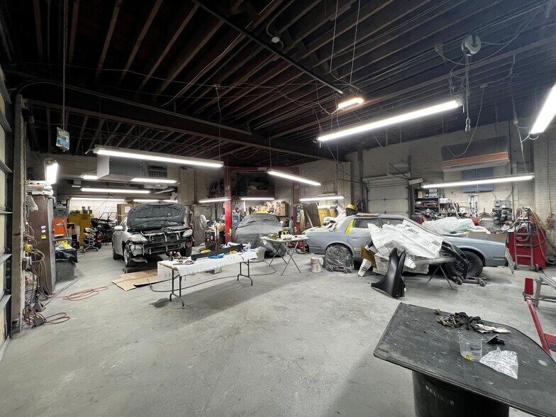 More Photos Of 3605 Woodland Ave, Baltimore Industrial For Sale