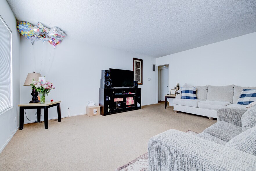 More Photos Of 3729 Glendon Ave, Los Angeles Apartments For Sale