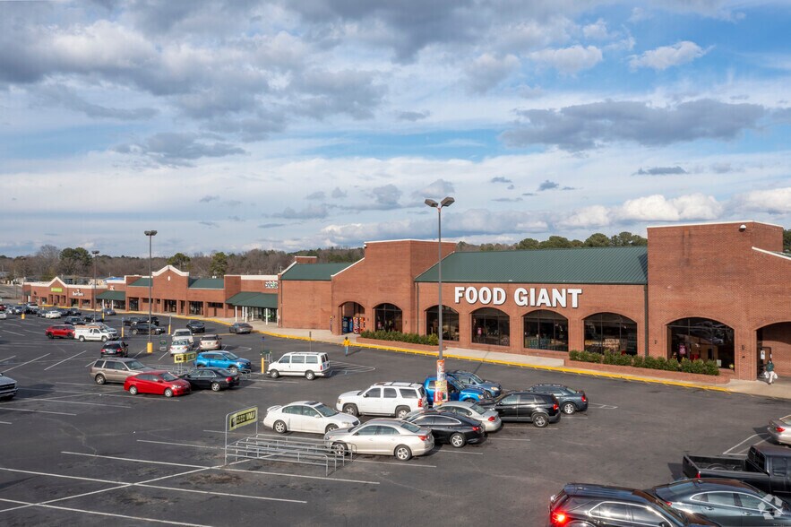 More Photos Of 1671-1691 Center Point Pky, Birmingham Unknown For Lease