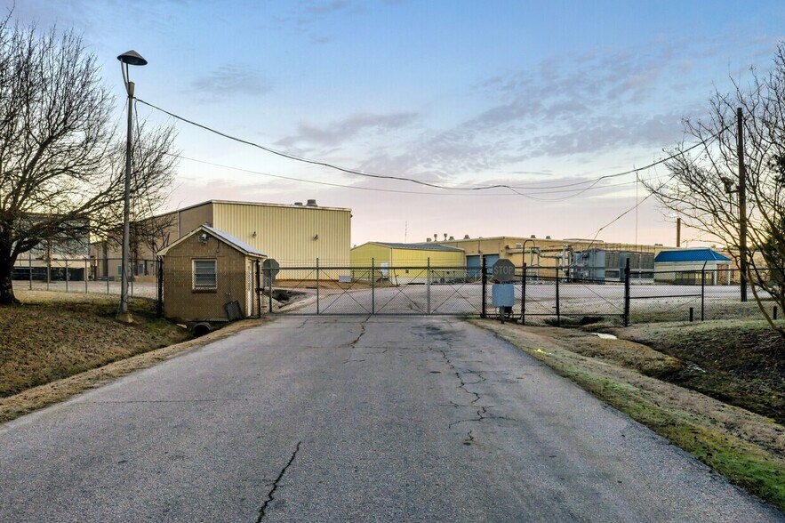 More Photos Of 1444 Lancaster Hwy, Chester Manufacturing For Sale