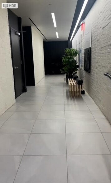 More Photos Of 53 Pearl St, Brooklyn Coworking Space