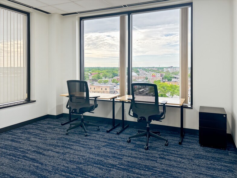 More Photos Of 4849 N Milwaukee Ave, Chicago Coworking Space