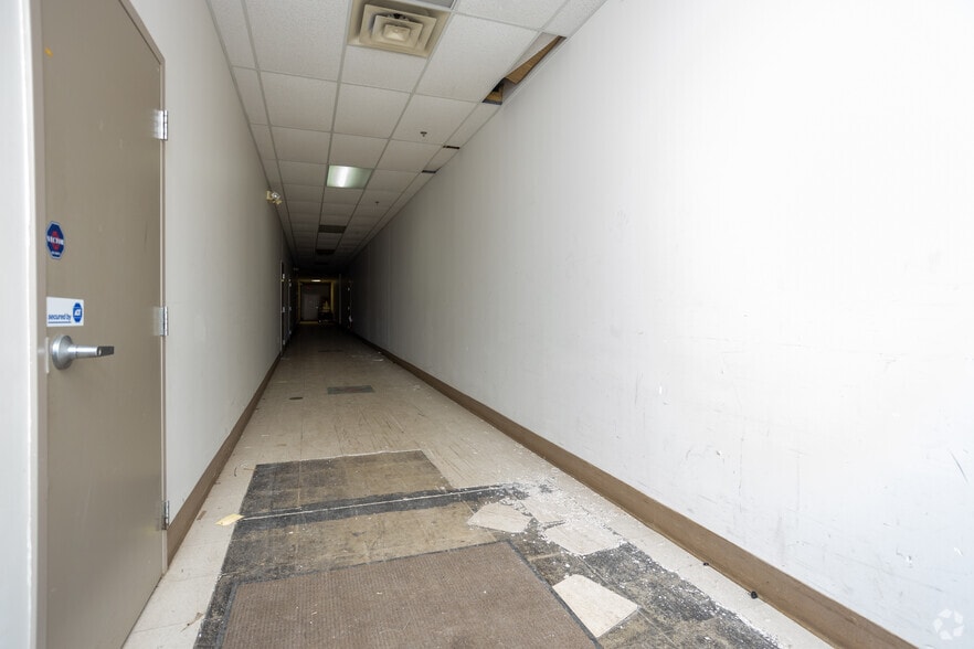 More Photos Of 1713 Marion-Mt Gilead Rd, Marion Storefront Retail Office For Sale