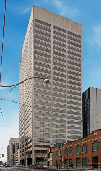 More Photos Of 180 Dundas St W, Toronto Office For Lease