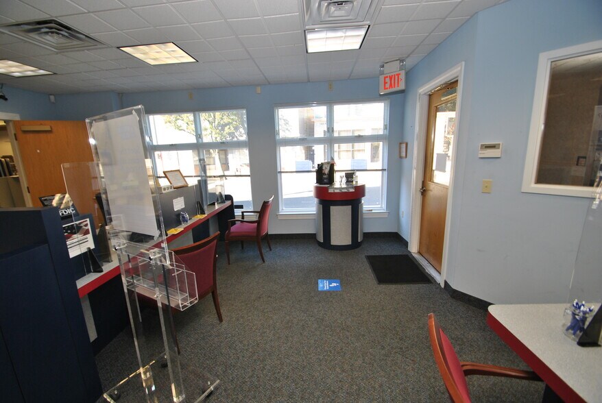 More Photos Of 201 Main St, Toms River Office For Lease