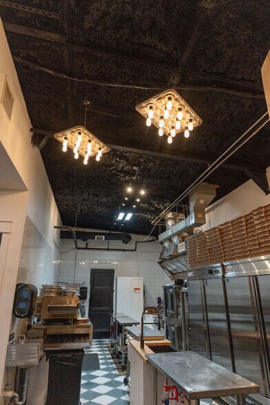 More Photos Of 609 Avenue H, Shallowater Auto Repair For Sale