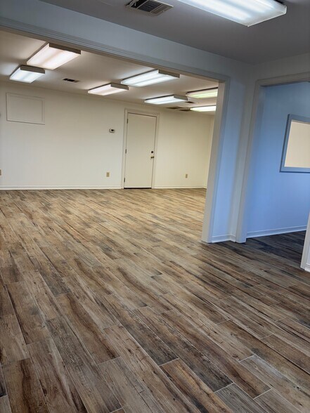 More Photos Of 813 King Plz, Shreveport Industrial For Lease