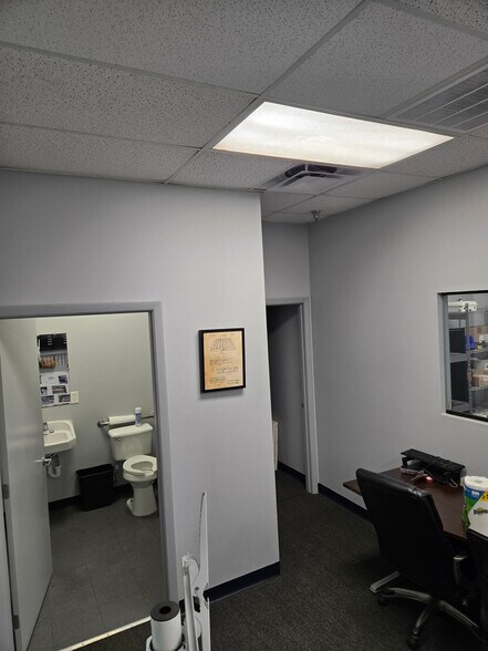 More Photos Of 1260 American Way, Longwood Warehouse For Lease