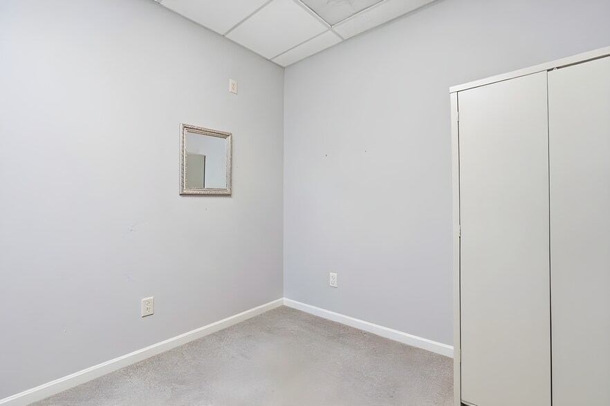 More Photos Of 317 SW C Ave, Lawton Office For Lease