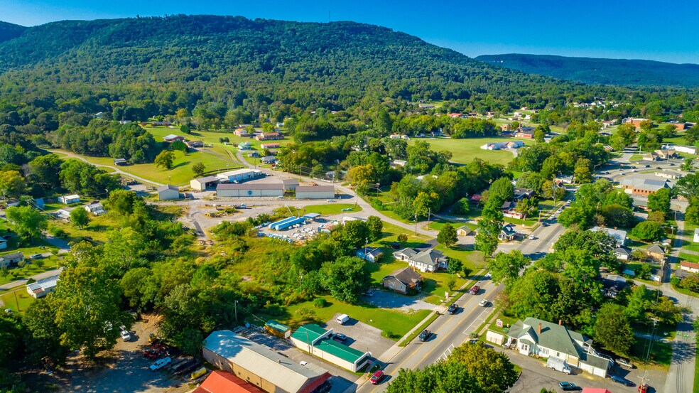 More Photos Of 15781 Rankin Ave, Dunlap Freestanding For Sale