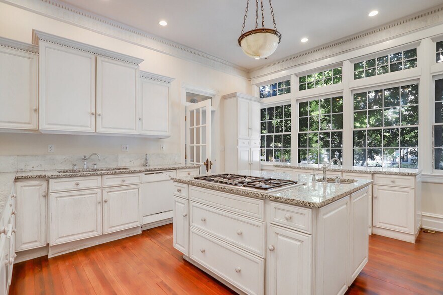 More Photos Of 1633 16th St Nw, Washington Specialty For Lease
