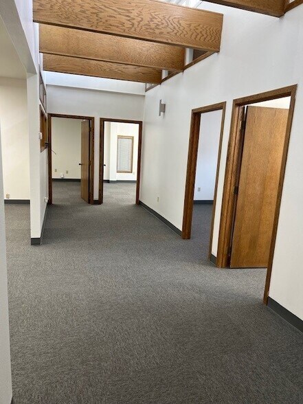 More Photos Of 4206 Main St, Union Gap Office For Lease