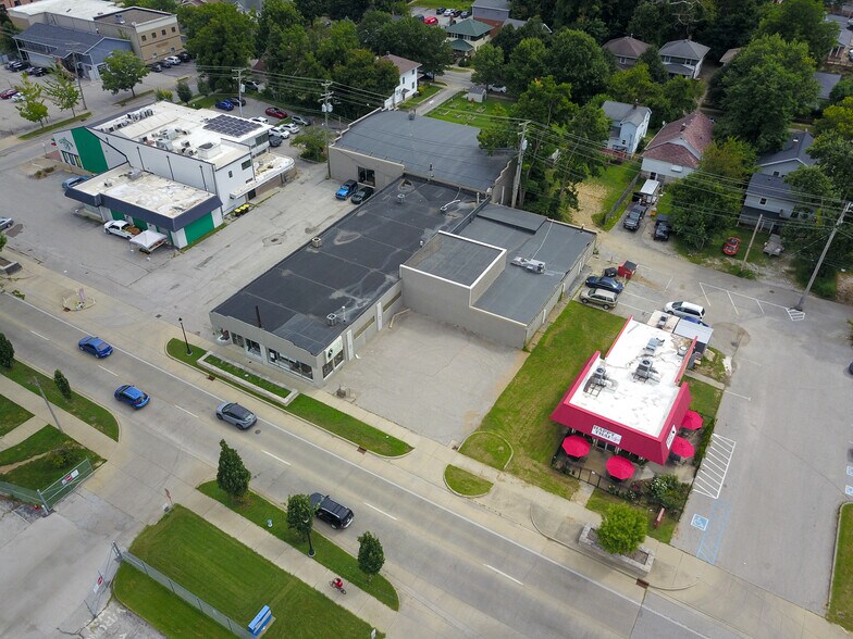 More Photos Of 515 S Walnut St, Bloomington Storefront For Sale