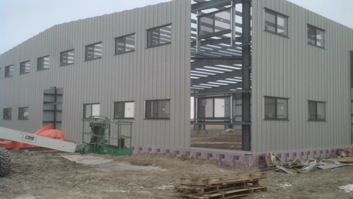 More Photos Of 603 Well St, Williston Warehouse For Sale