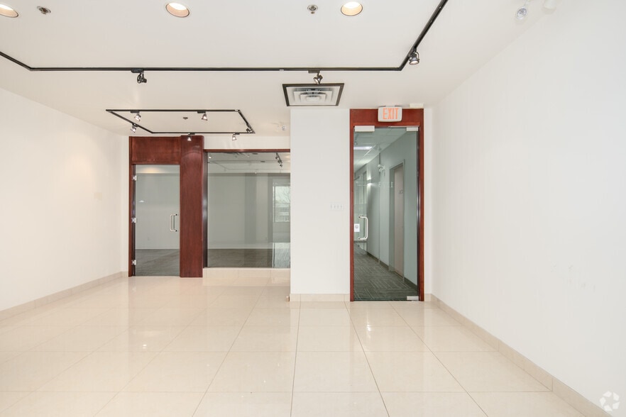 More Photos Of 13351 Commerce Pky, Richmond Office For Lease