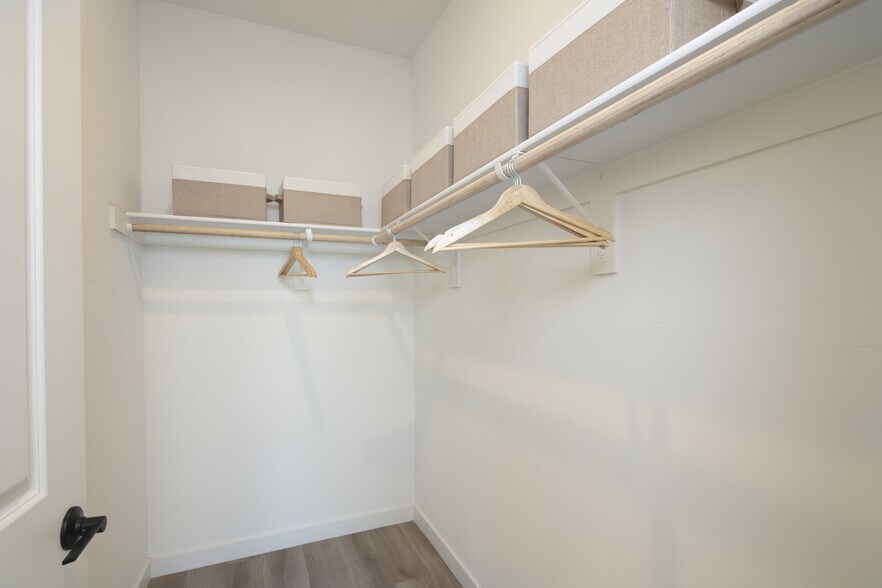 More Photos Of 1771 Blake Ave, Los Angeles Apartments For Lease