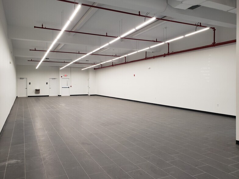 More Photos Of 526 Broadway, Newark General Retail For Sale