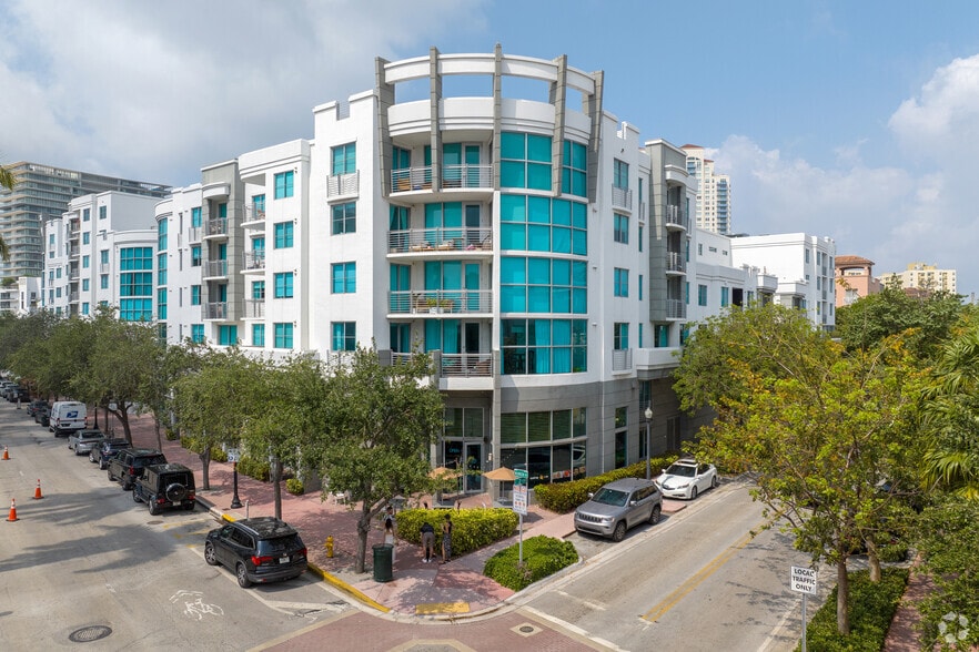 Primary Photo Of 110 Washington Ave, Miami Beach Apartments For Lease
