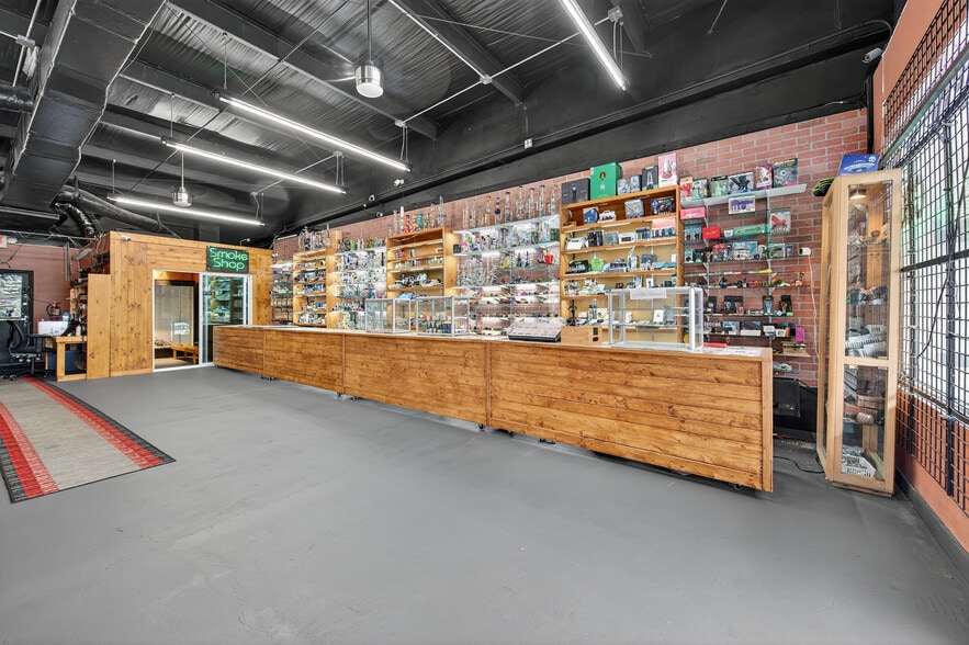 More Photos Of 1780 S Nova Rd, Daytona Beach General Retail For Sale