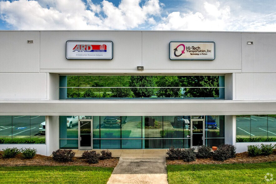 More Photos Of 2217 Distribution Center Dr, Charlotte Warehouse For Lease