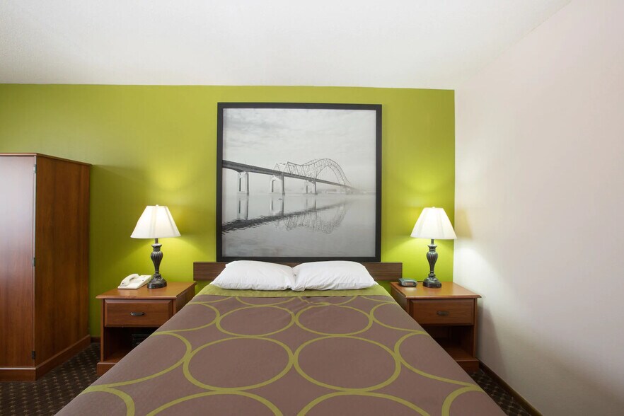 More Photos Of 3086 220th St, Williams Hotel For Sale
