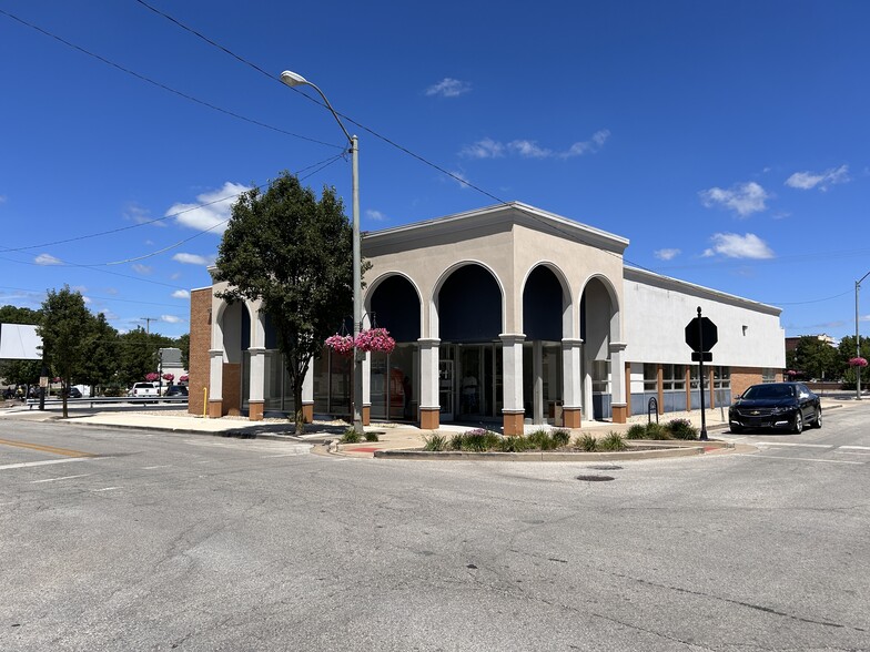 Primary Photo Of 200 W Mulberry St, Kokomo Bank For Sale