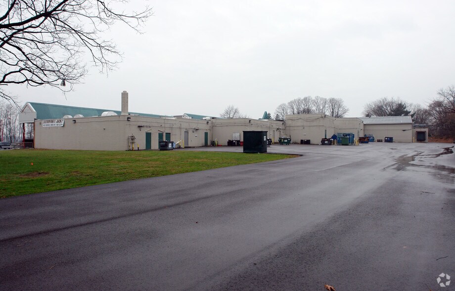 More Photos Of 875 Upland Ave, Chester General Retail For Lease
