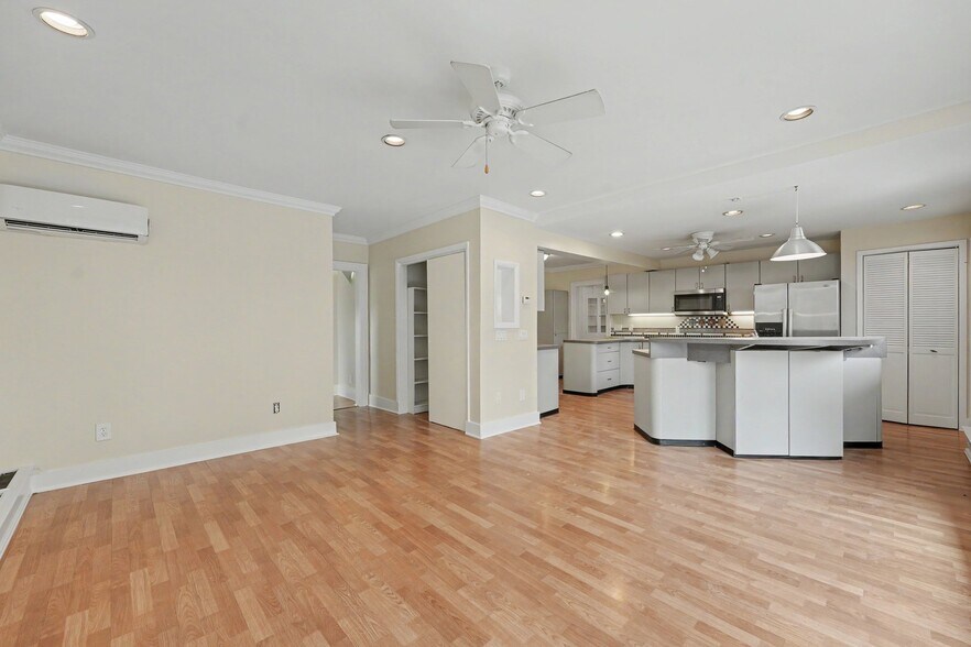 More Photos Of 156 N Worth St, Birmingham Multifamily For Sale