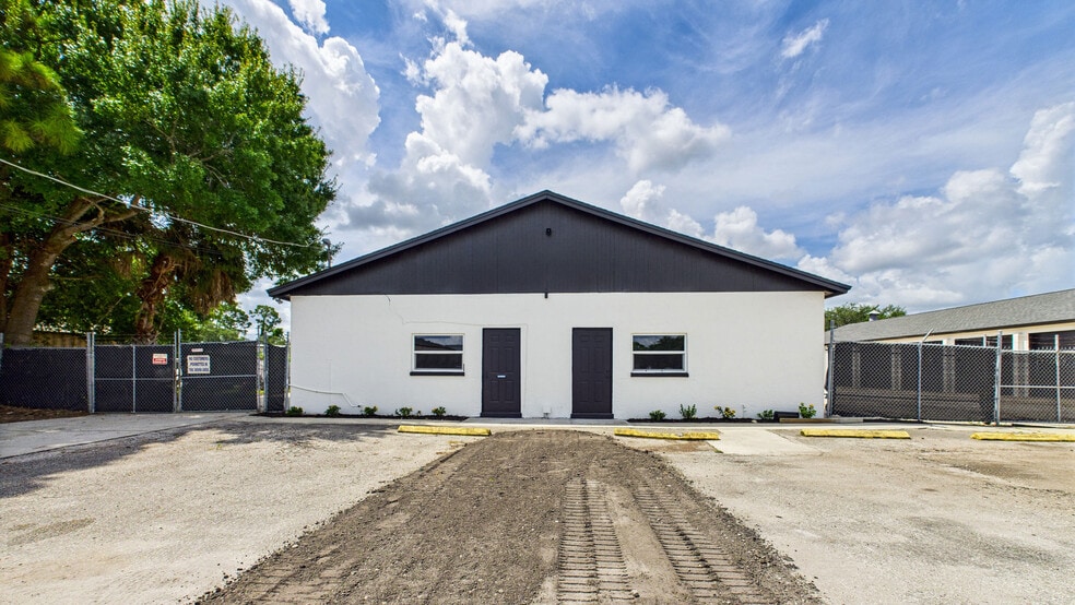 More Photos Of 7731 Industrial Rd, Melbourne Industrial For Sale