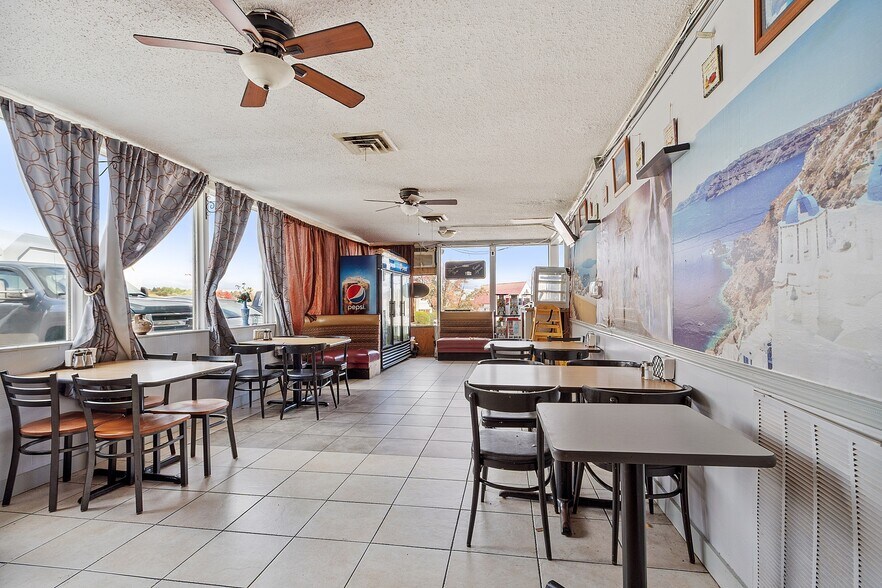 More Photos Of 42 Allenstown Rd, Pembroke Restaurant For Sale