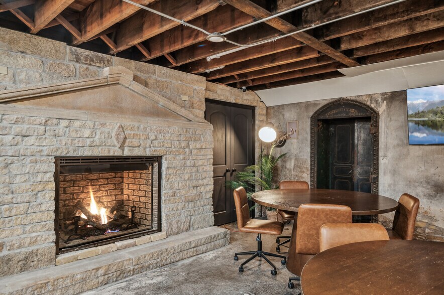 More Photos Of 100 State St N, Waseca Restaurant For Sale