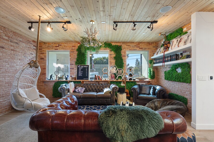 More Photos Of 1714 Hillhurst Ave, Los Angeles Office For Sale